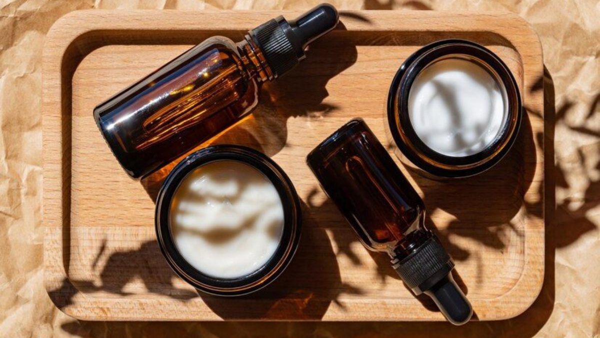 Are Amber Glass Jars Good for Skincare?
