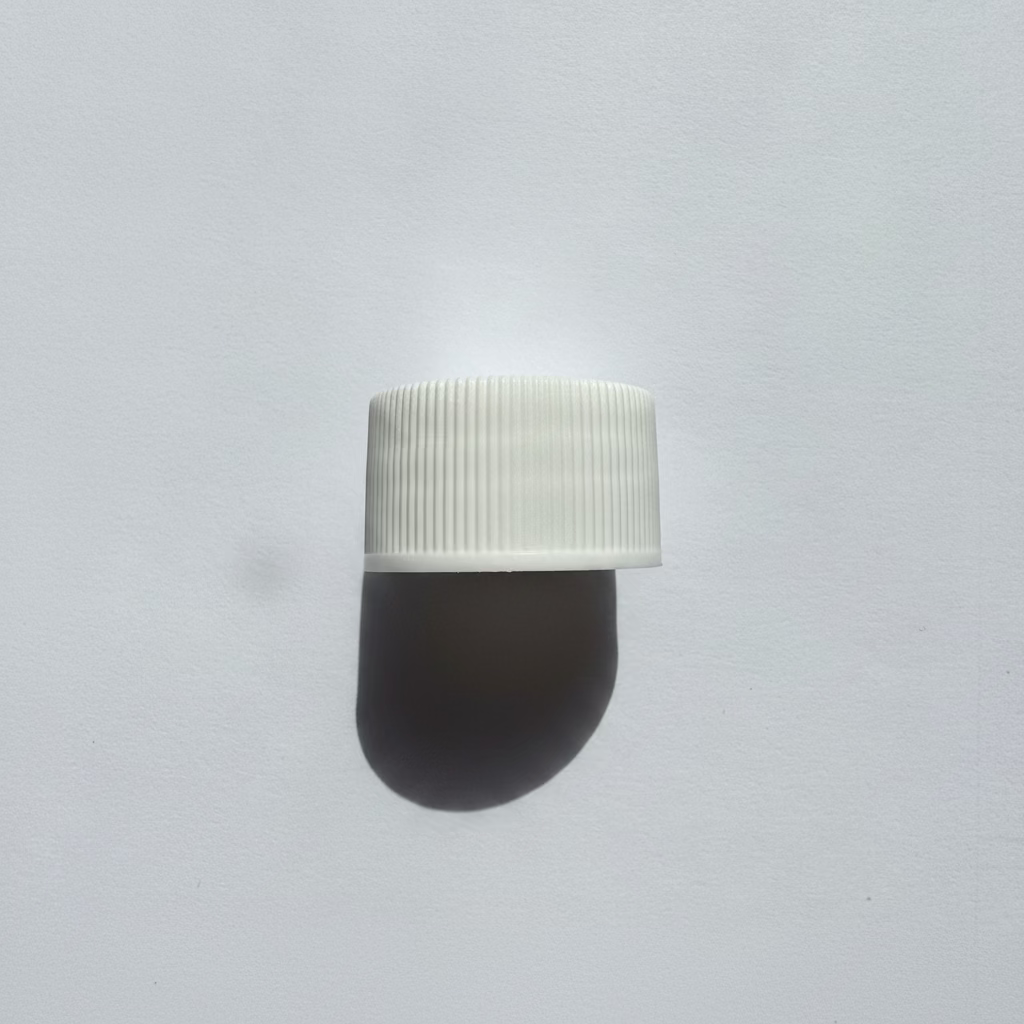 White PP Plastic Wadded Ribbed Cap 28mm (Polypropylene)
